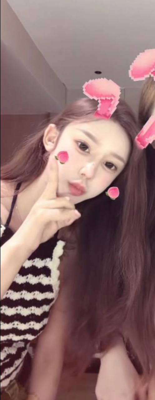 我朋友名字叫小懒猫……平时叫 #依晴……她在10月30号，大概下午的时候跟我说要去西港！后面就失联了！