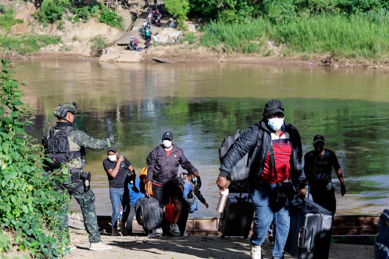 缅甸KK园区扫荡反成 诈骗招聘潮  2万电诈工人被甩卖流窜泰缅边境