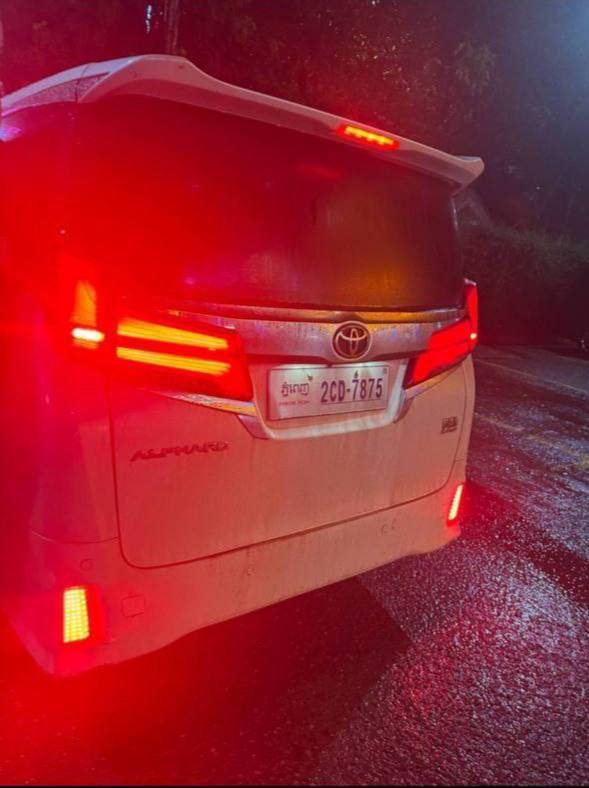 绑架并贩卖女孩的汽车车牌号为金边